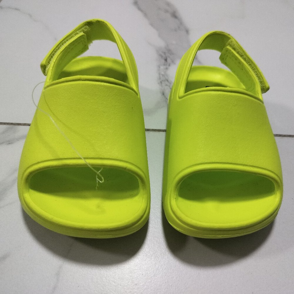 New Cat and Jack Toddler Wynne Sandals